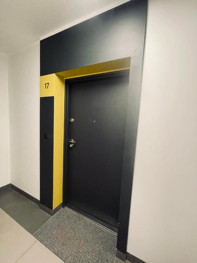- №17 Apartment *